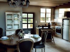 Le Chateau Des Cinq Cantons Hotel Carpentras Esterno foto