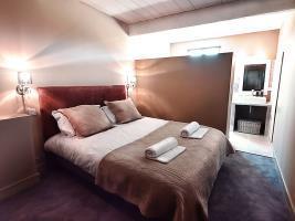 Le Chateau Des Cinq Cantons Hotel Carpentras Esterno foto