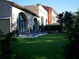 Le Chateau Des Cinq Cantons Hotel Carpentras Esterno foto